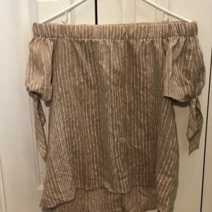 Off the Shoulder, Mittoshop Size Small Top